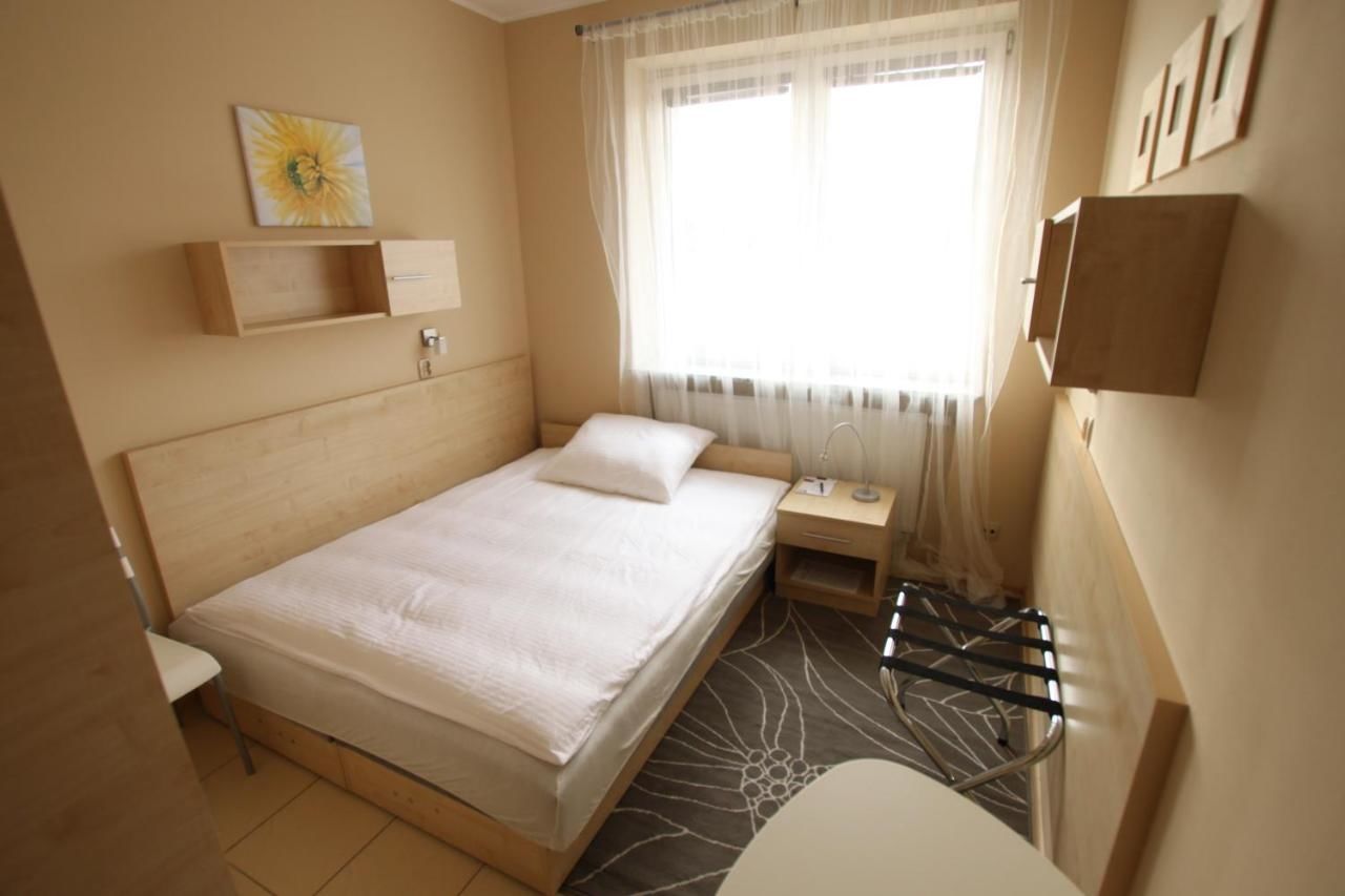 Отели типа «постель и завтрак» Standard Delegacyjny Bed & Breakfast Домброва-Гурнича-28