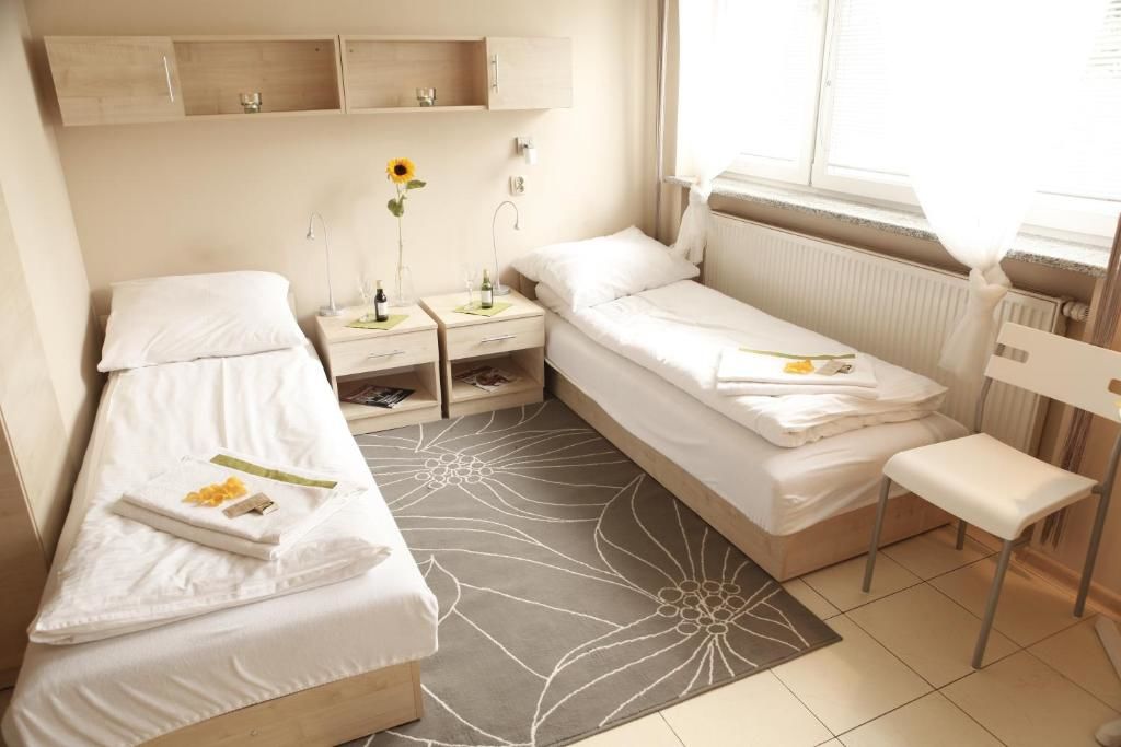 Отели типа «постель и завтрак» Standard Delegacyjny Bed & Breakfast Домброва-Гурнича-49